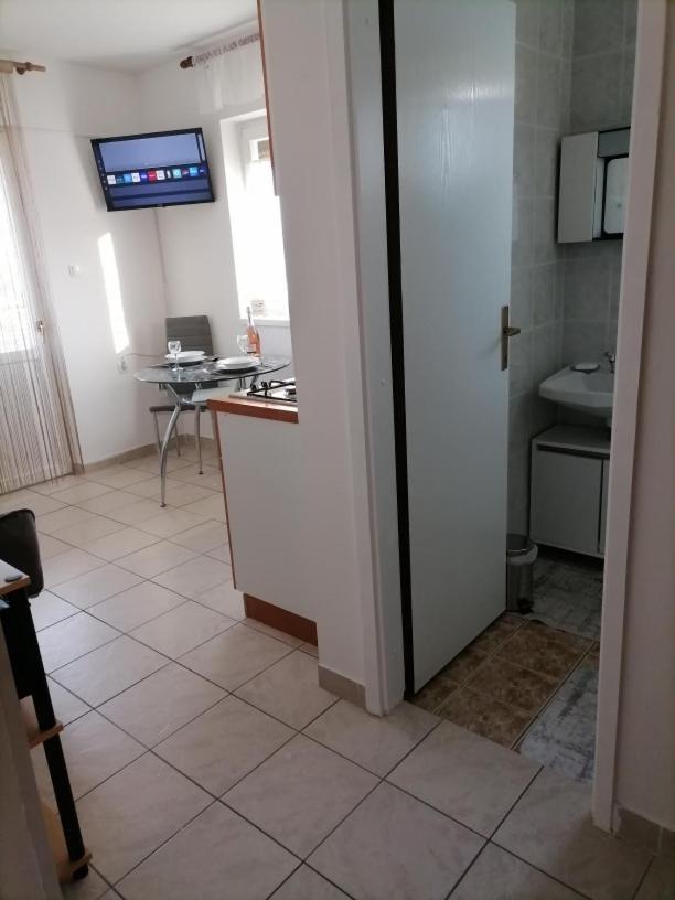 Studio Jasna Brzac Luaran gambar